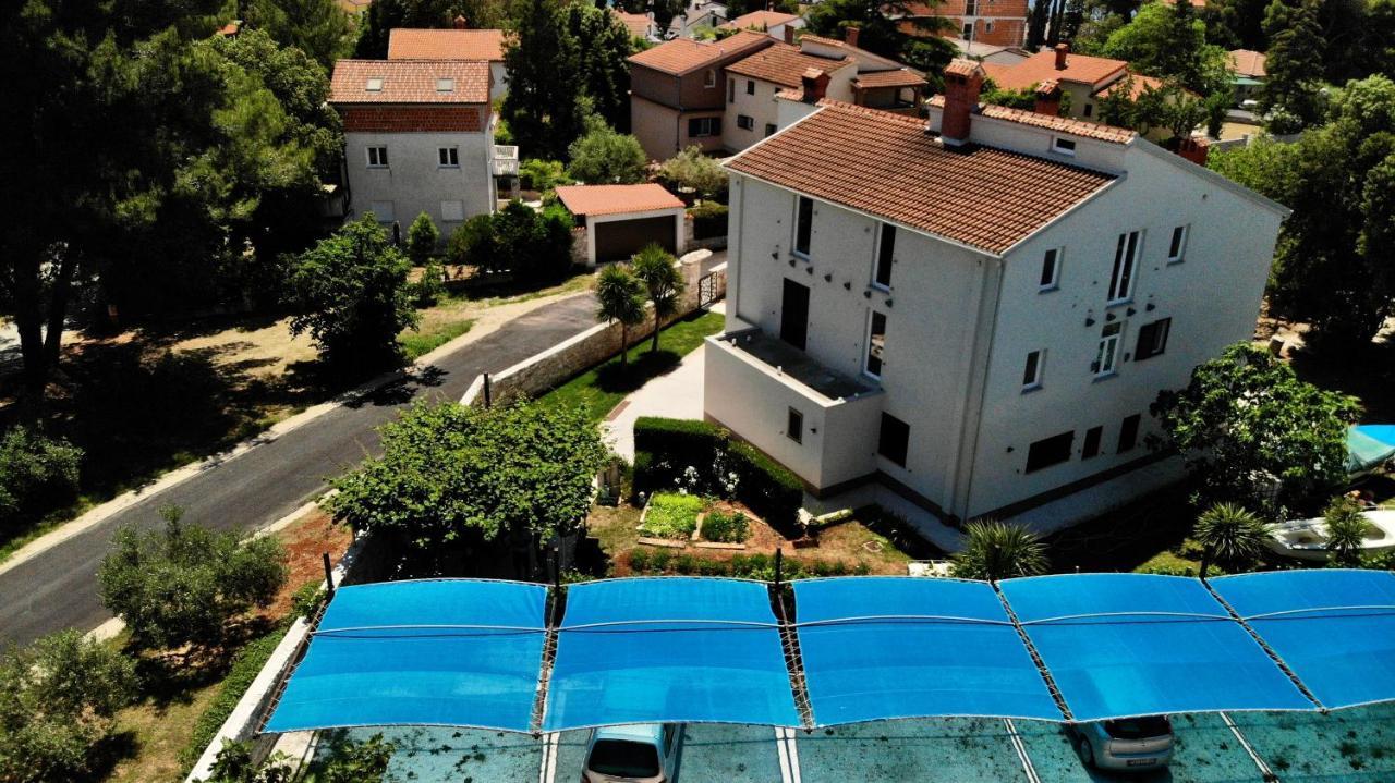 Predivan Novouredeni Apartman U Blizini Mora Banjole Exterior foto